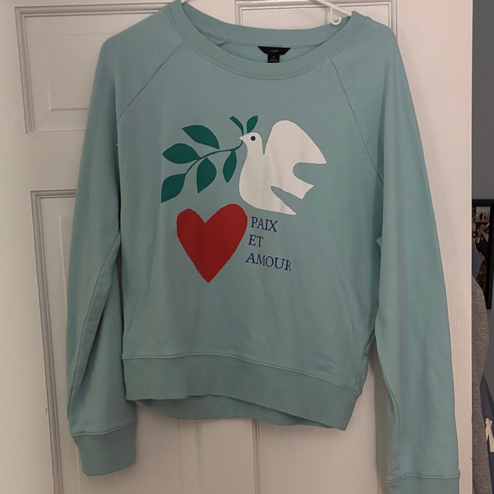 Graphic Sweatshirt with Dove and Heart Design